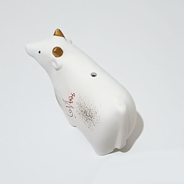 Japanese Plaster Ox Figurine – Yakushi Kiln Vintage Ceramic, White & Gold, Zodiac Decor - Image 4