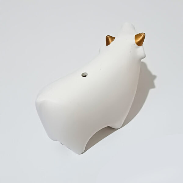 Japanese Plaster Ox Figurine – Yakushi Kiln Vintage Ceramic, White & Gold, Zodiac Decor - Image 6
