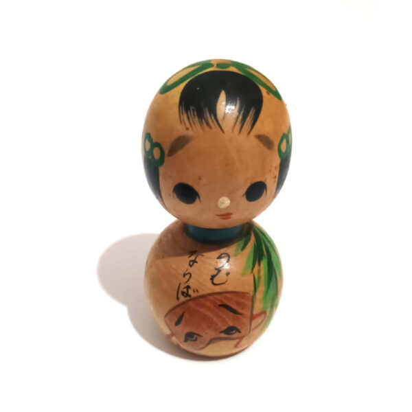 Handcrafted Japanese Kokeshi Doll – Vintage Wooden Figurine with Painted Details | Collectible Home Decor - Image 3