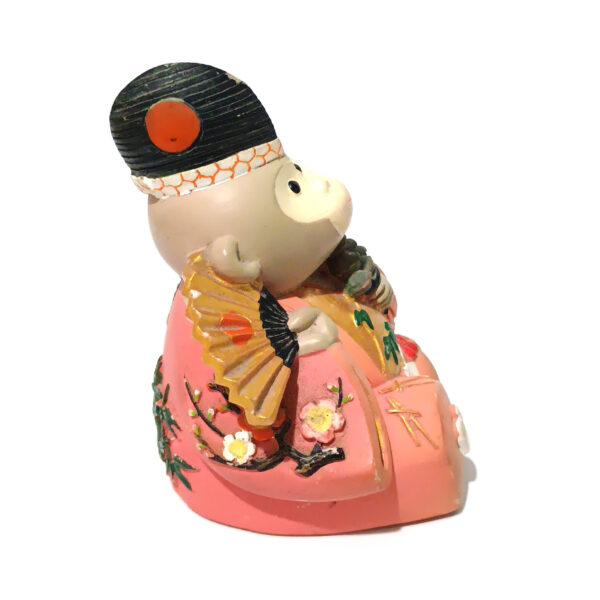 Vintage Japanese-Style Monkey Figurine – Hand-Painted Ceramic Statue in Kimono with Fan (9 cm) - Image 7