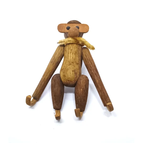 Mid-Century Modern Teak Wooden Monkey – Articulated Figurine in Kay Bojesen Style - Image 8